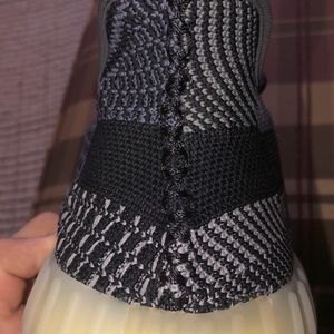 Yeezy 350 Boost V2. Carbon